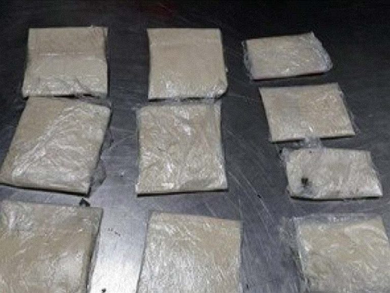 Intervienen a ciudadano holandés por intentar llevar droga a Brasil
