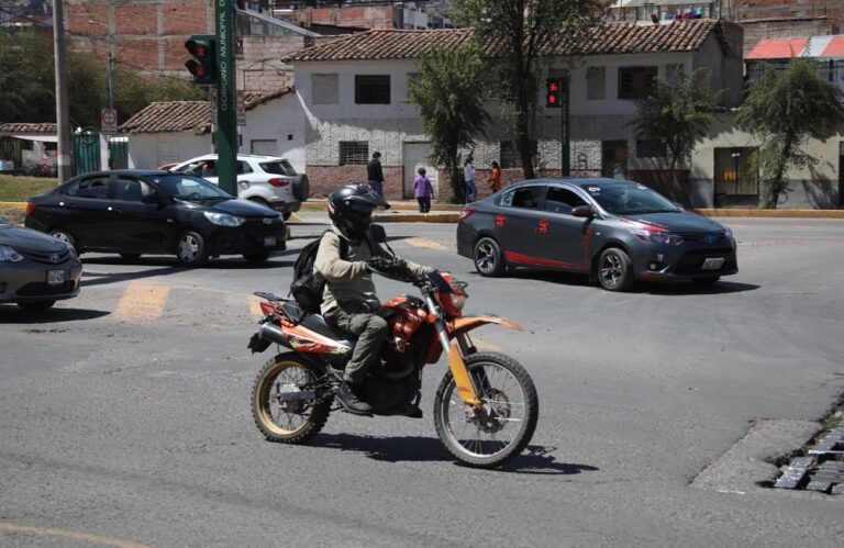 Placas con chips para motocicletas será obligatorio a partir del 17 de diciembre