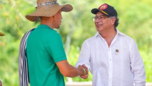 photo_4900175617786490354_y