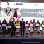 1129867-diaartesano1