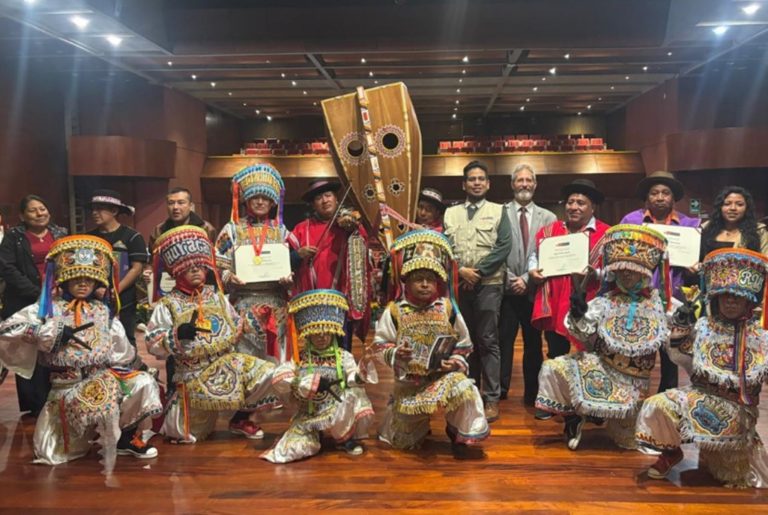 EducaciónCulturaDanzantesTijerasMúsicos