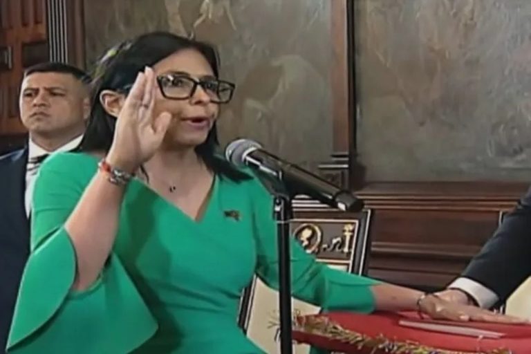 DelcyRodríguezJuramentaciónVenezuela