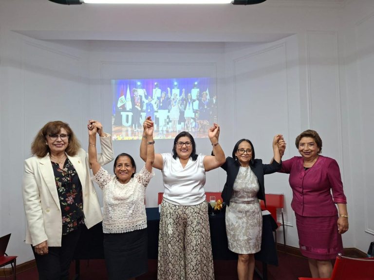 Reconocen labor de Lida Ascencios en favor de la universidad pública