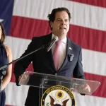 BernieNavarroEEUUEmbajador