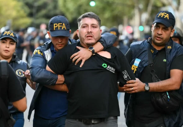 PFA-Argentina-Protestas-Buenos,Aires