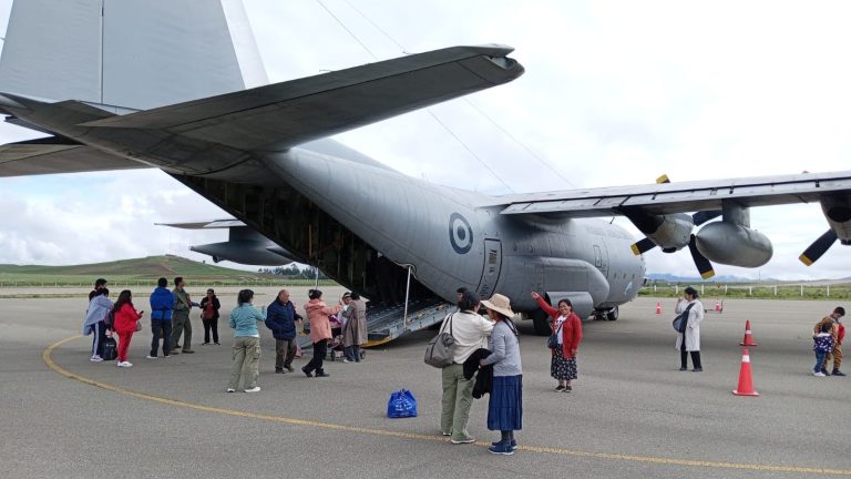 avionherculesvuelocivico