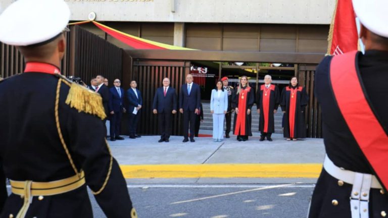 presidenta-encargada-en-el-tsjjpg-Venezuela-192030